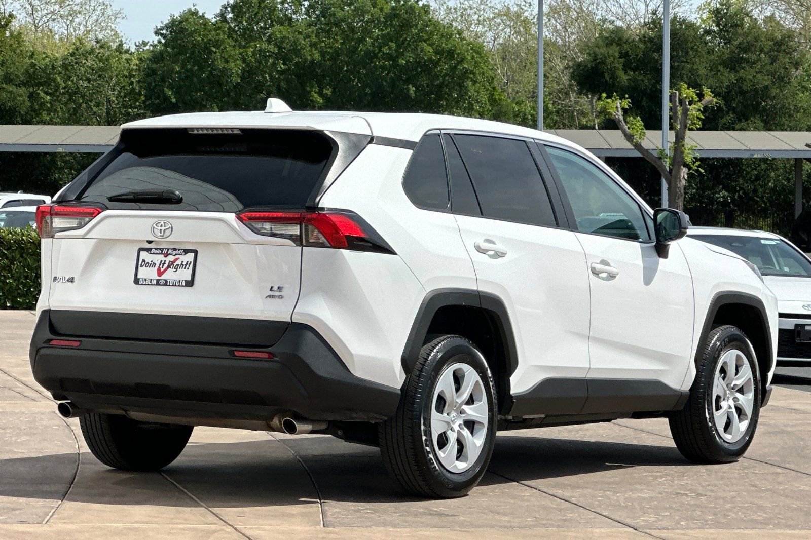 Used 2025 Toyota RAV4 LE image 4