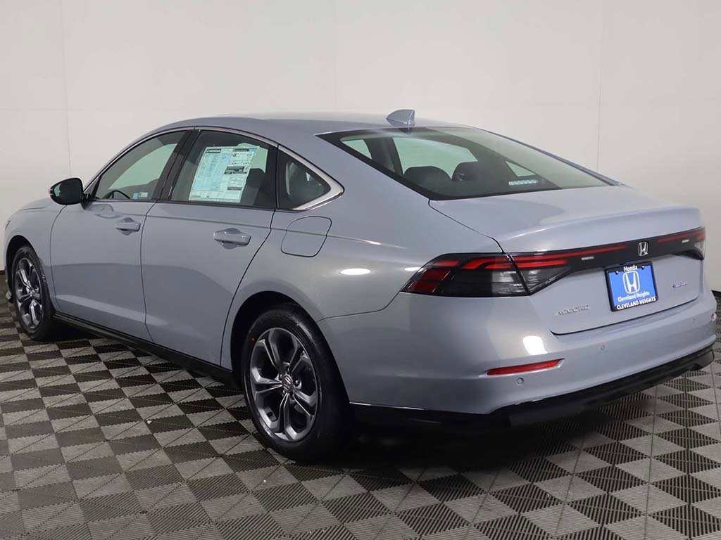 New 2025 Honda Accord EX-L image 4