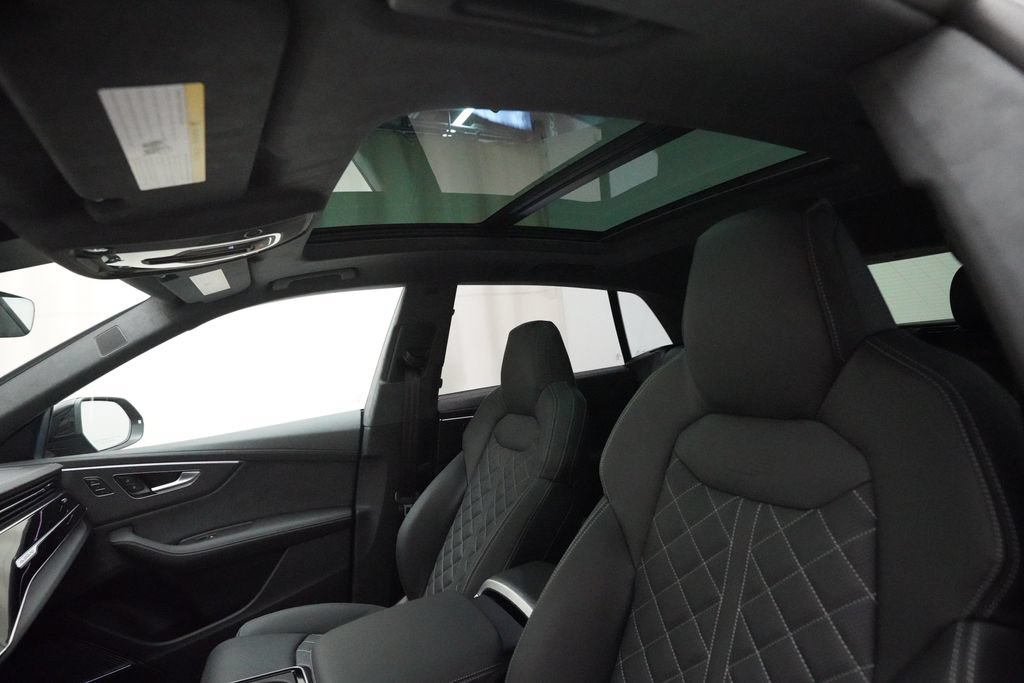 New 2026 Audi SQ8 Prestige AWD/4WD image 33