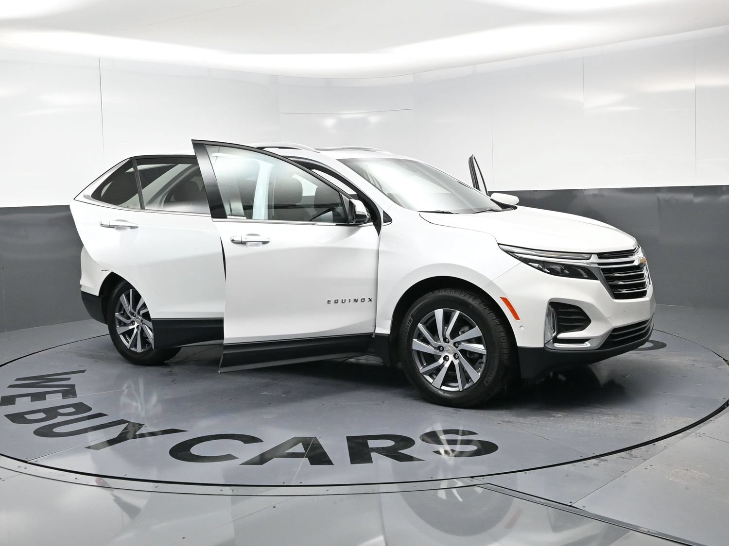 Used 2024 Chevrolet Equinox Premier FWD image 25
