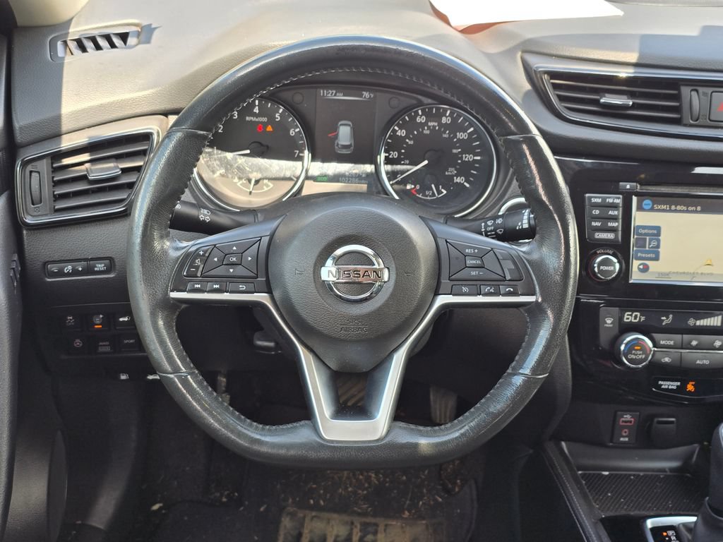 Used 2017 Nissan Rogue SL w/ SL Premium Package AWD/4WD image 6