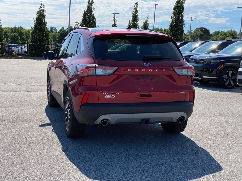 Used 2021 Ford Escape Titanium w/ Titanium Premium Package FWD image 5