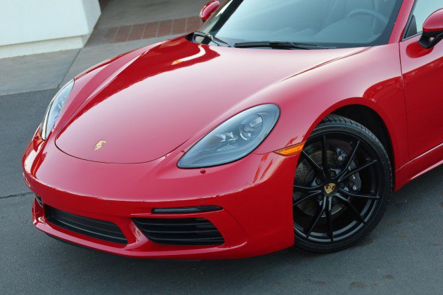 Used 2019 Porsche 718 Cayman RWD image 6