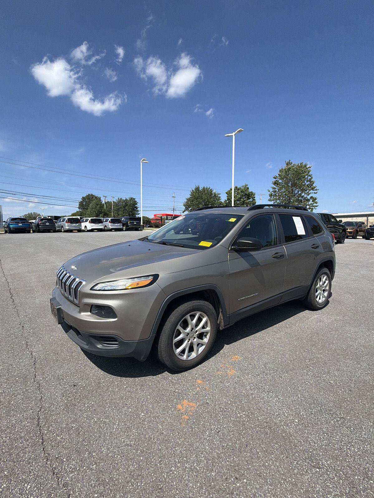 Used 2016 Jeep Cherokee Sport AWD/4WD image 1