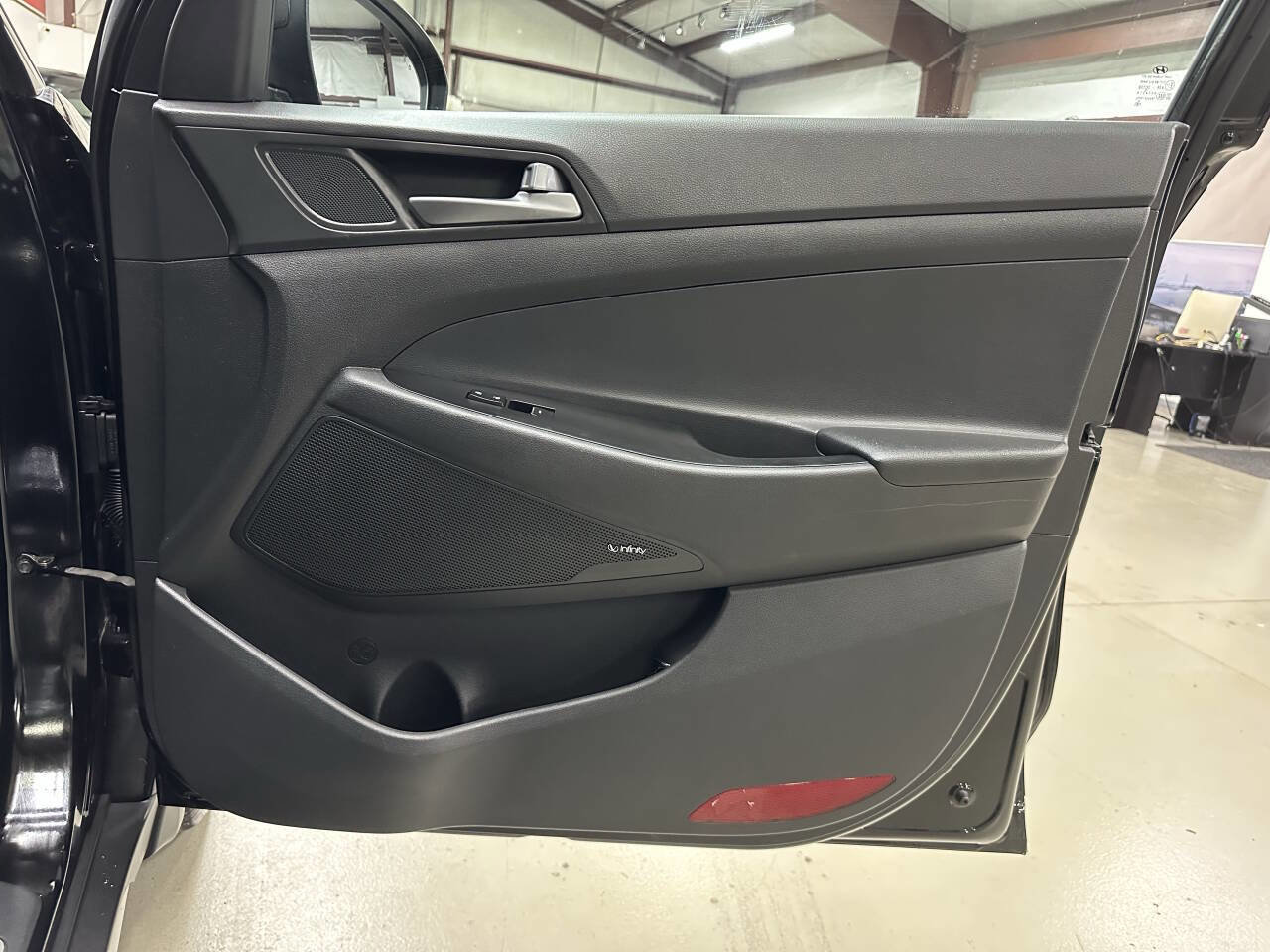 Used 2017 Hyundai Tucson Limited w/ Limited Ultimate Package 03 image 16