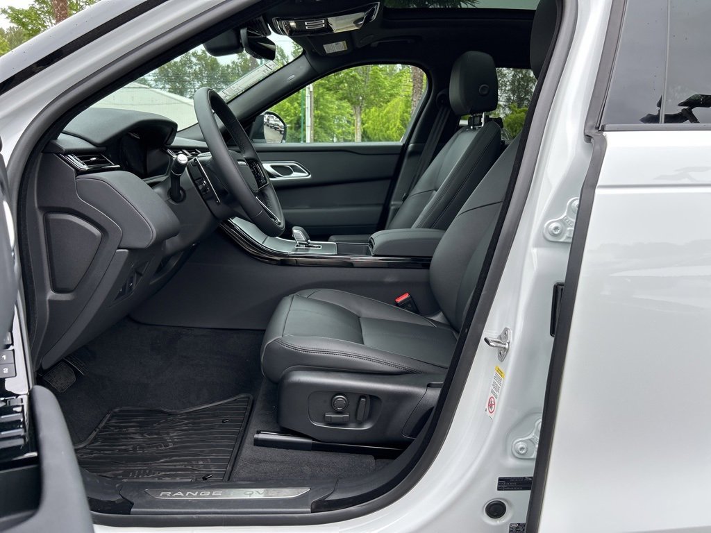 New 2026 Land Rover Range Rover Velar S image 4