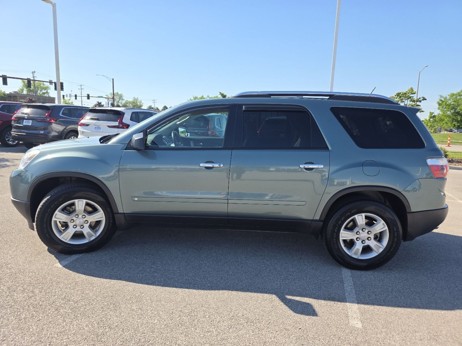 Used 2009 GMC Acadia SLE w/ Visibility Package FWD image 9