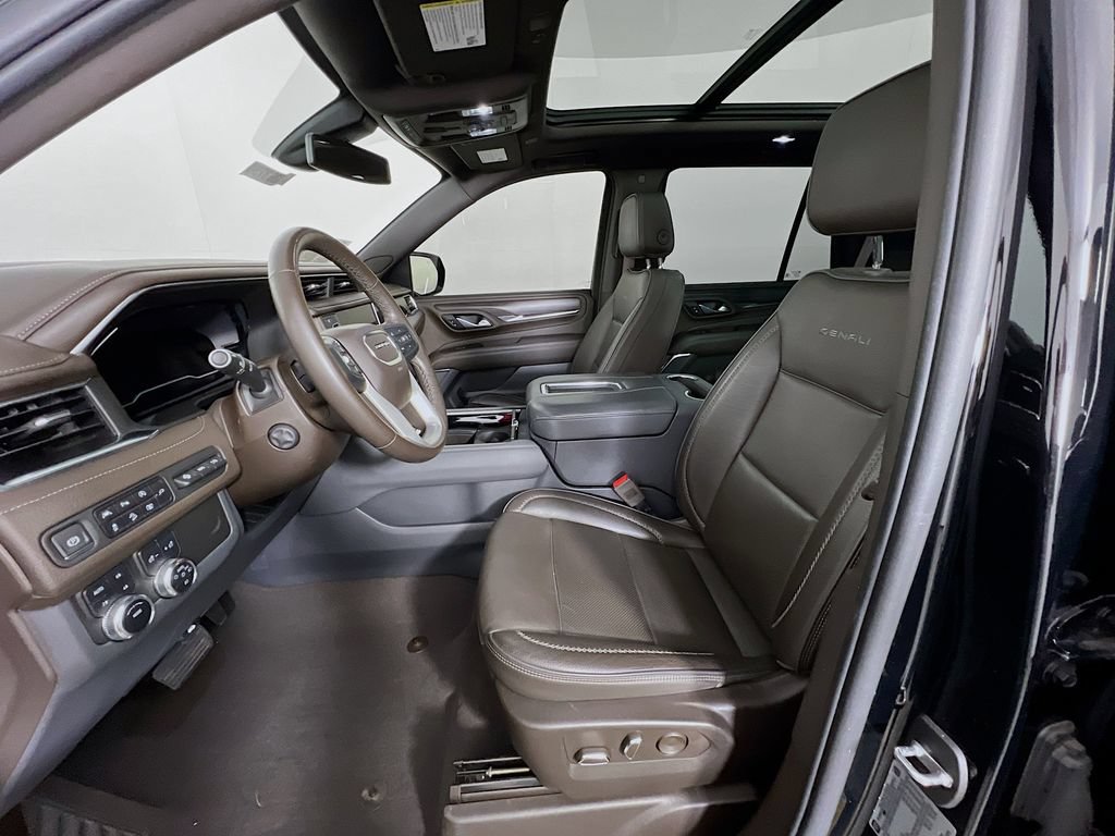 Certified 2022 GMC Yukon Denali AWD/4WD image 22
