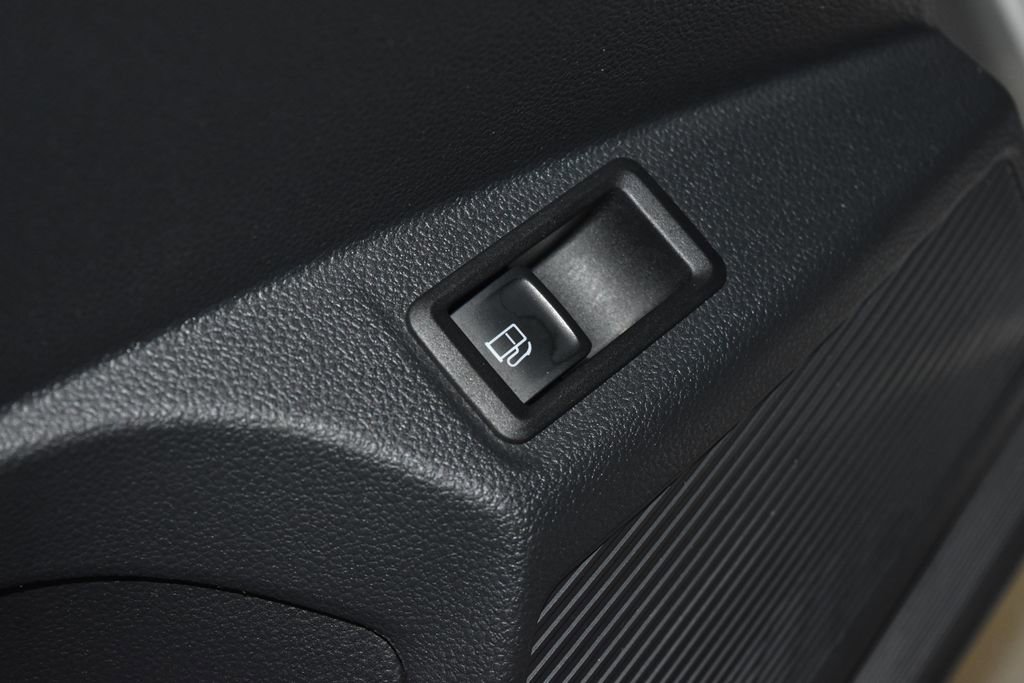 Used 2024 Volkswagen Taos SE FWD image 6