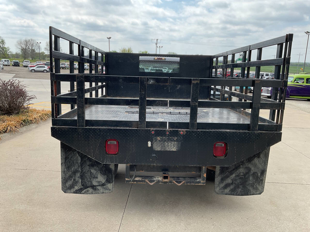 Used 2012 Ford F550 4X2 2dr Regular Cab 140.8 200. w/ Payload Upgrade Pkg image 22