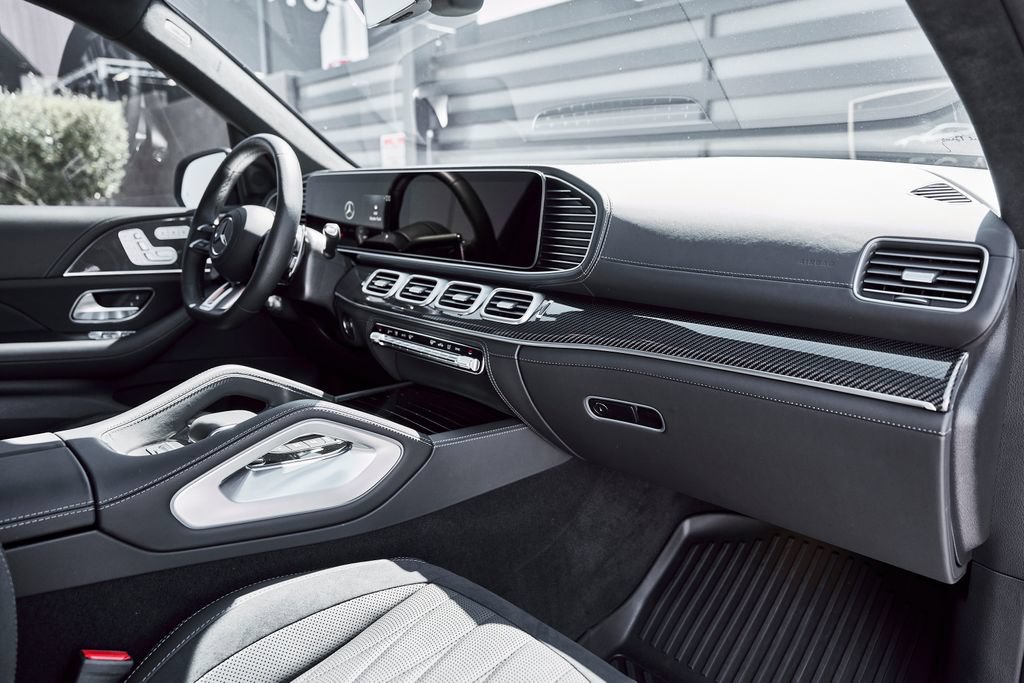 Used 2025 Mercedes-Benz GLS 63 AMG 4MATIC image 42