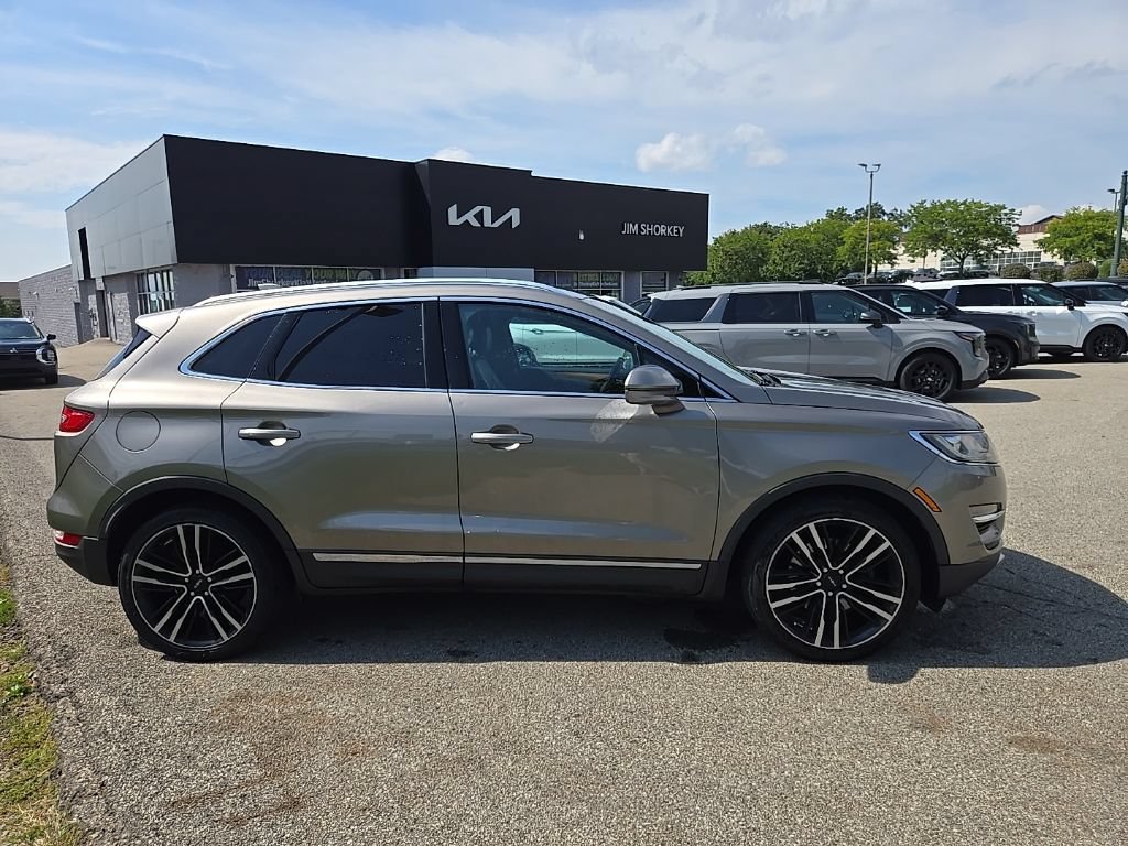 Used 2017 Lincoln MKC Reserve w/ Lincoln MKC Climate Package AWD/4WD image 2