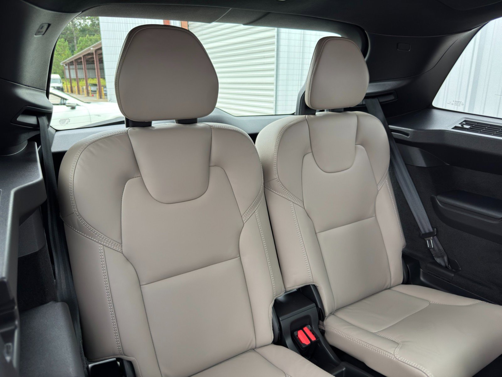 Used 2025 Volvo XC90 T8 Ultra image 44