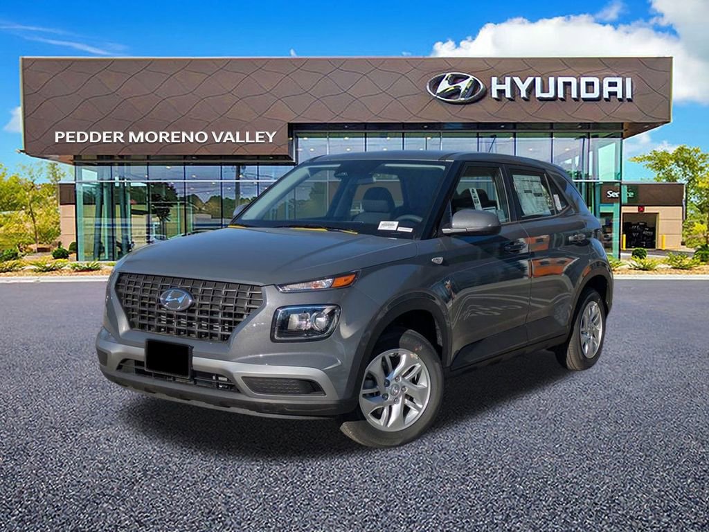 New 2026 Hyundai Venue SE image 2
