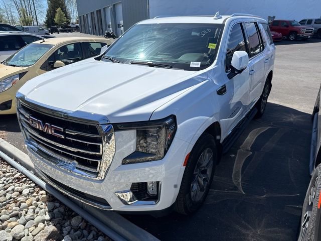 Used 2023 GMC Yukon SLT w/ SLT Luxury Package image 2