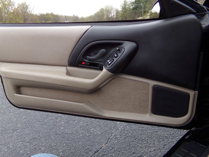 Used 2002 Chevrolet Camaro Z28 image 20