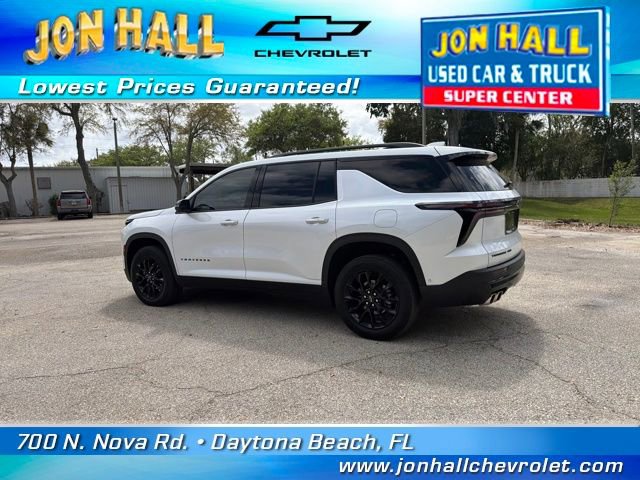 Used 2024 Chevrolet Traverse LT w/ Enhanced Driving Package image 6