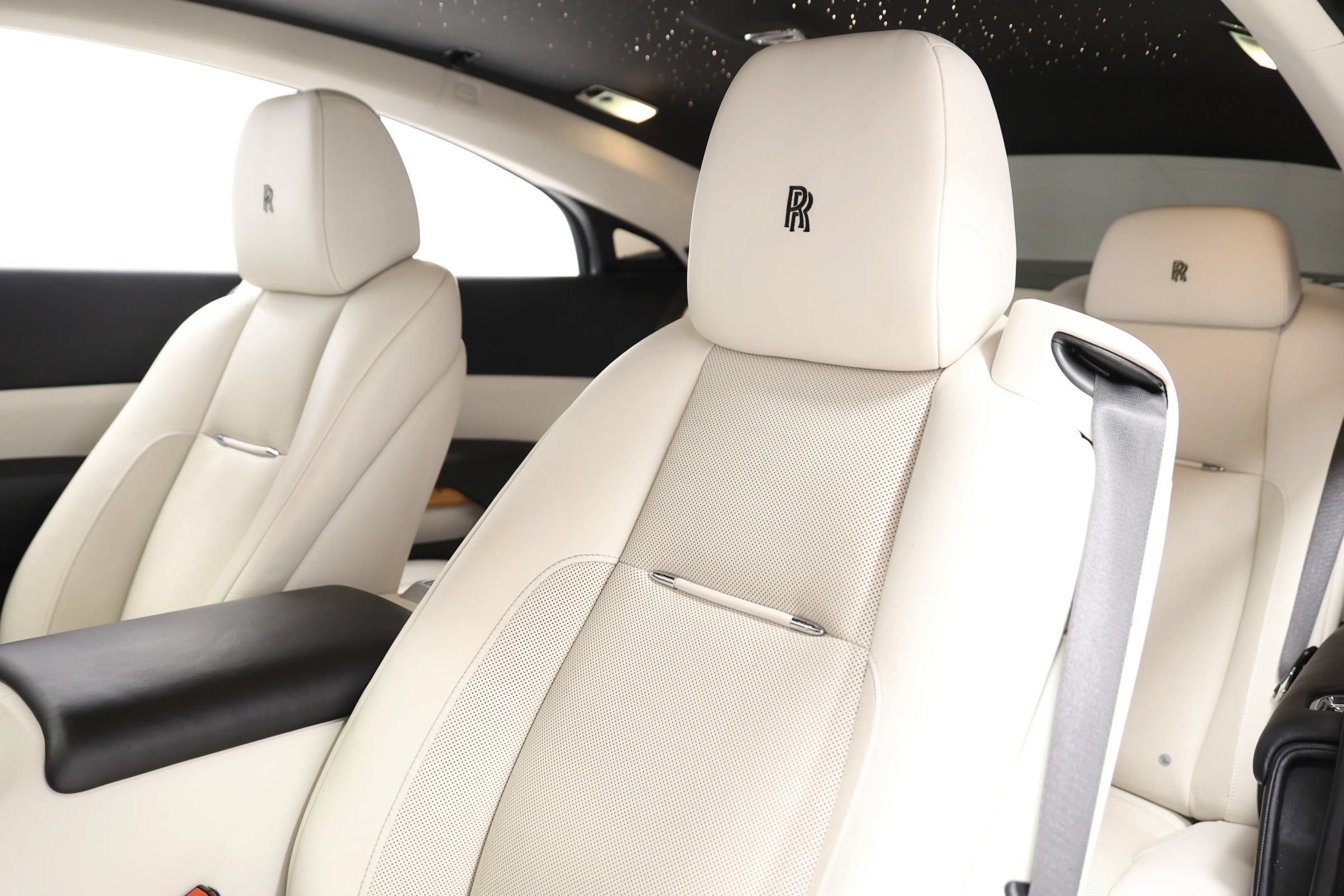 Used 2017 Rolls-Royce Wraith RWD image 23