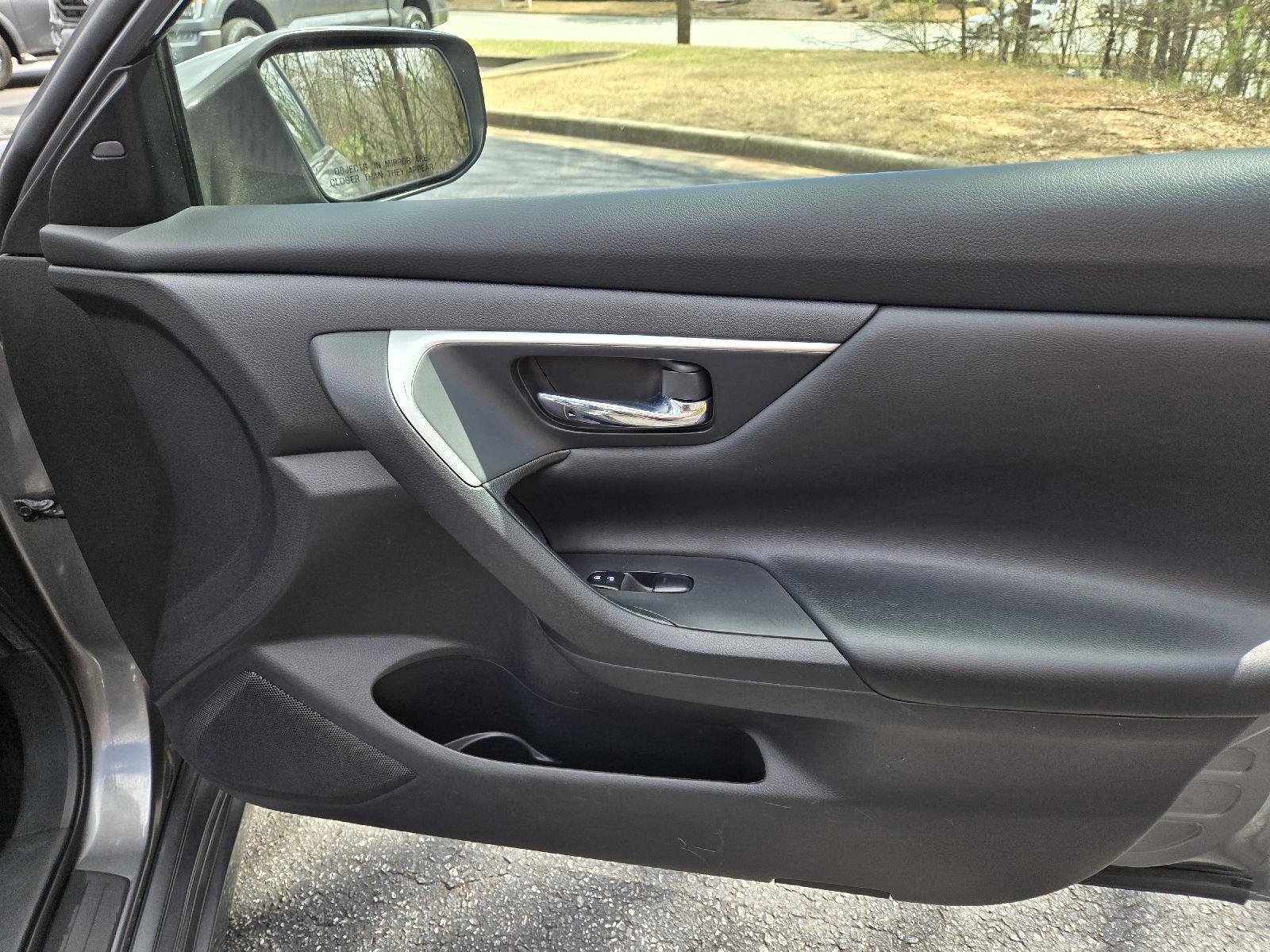 Used 2017 Nissan Altima 2.5 SV image 11