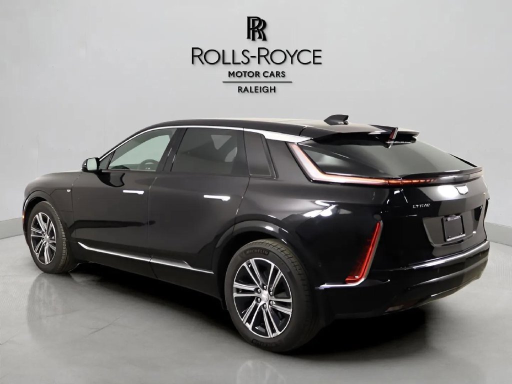 Used 2024 Cadillac Lyriq Luxury RWD image 8