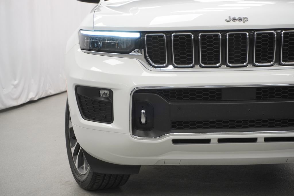 Certified 2023 Jeep Grand Cherokee Overland image 6