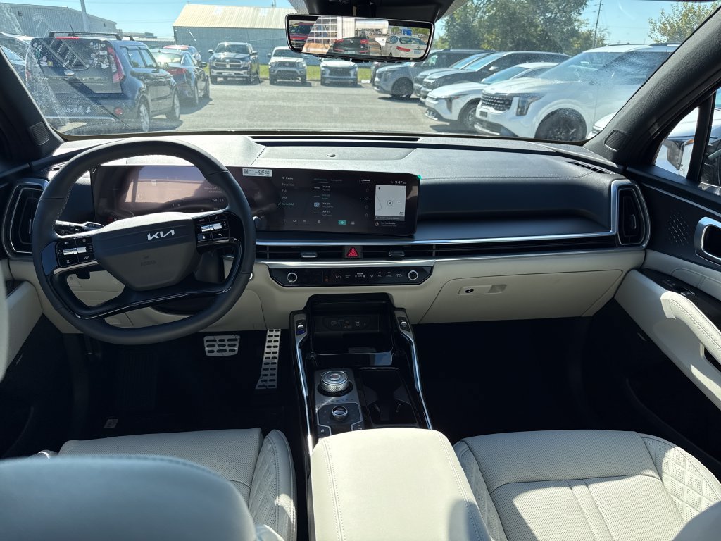 New 2026 Kia Sorento SX Prestige AWD/4WD image 16