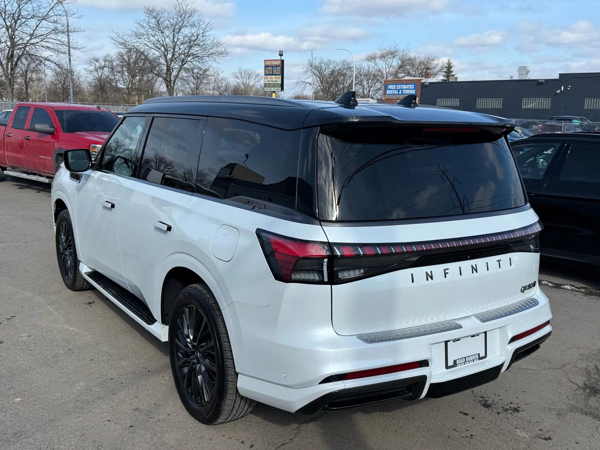 Used 2025 INFINITI QX80 Autograph image 8