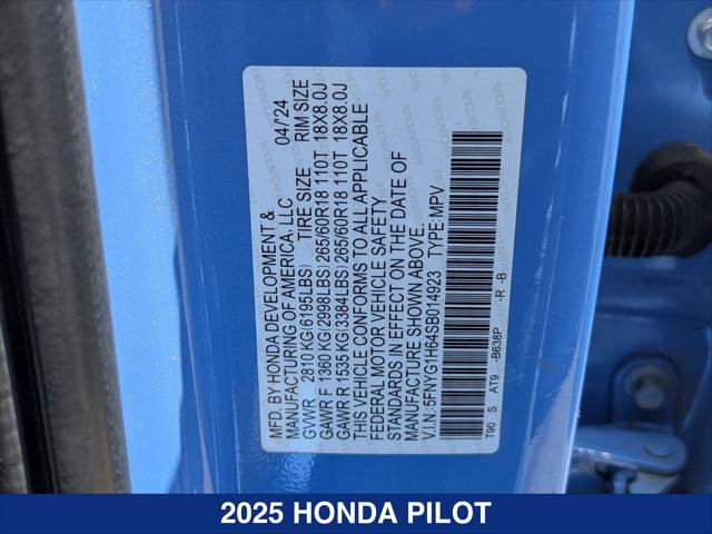 Used 2025 Honda Pilot TrailSport image 24