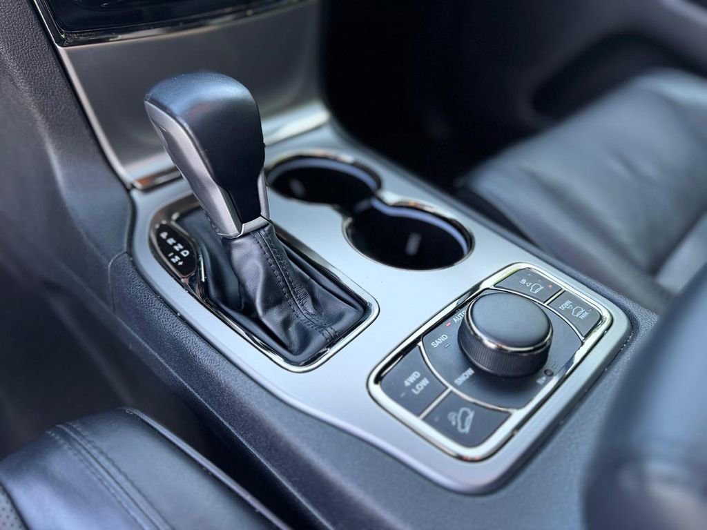 Used 2021 Jeep Grand Cherokee High Altitude AWD/4WD image 17