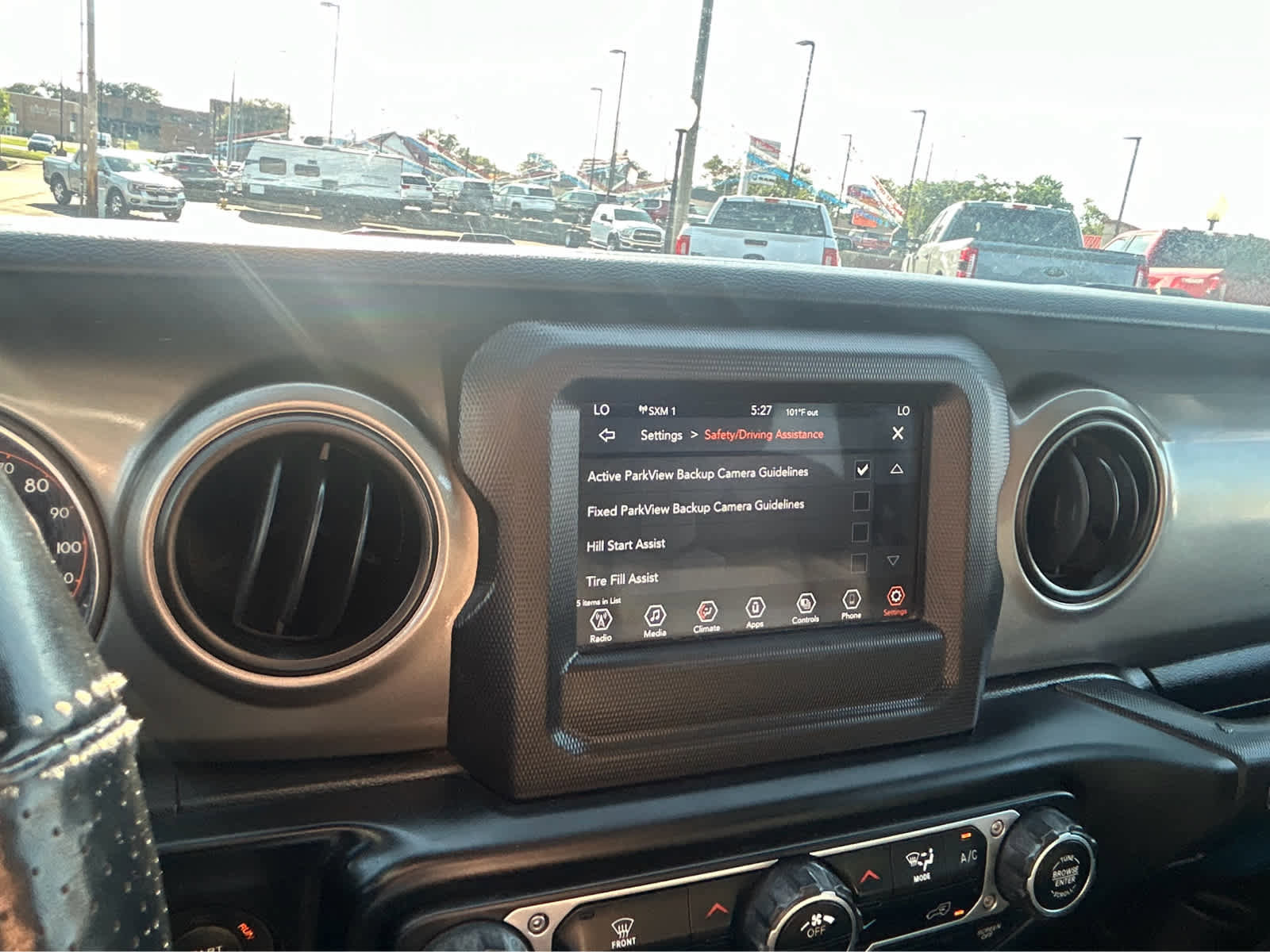 Used 2021 Jeep Wrangler Sport S image 32