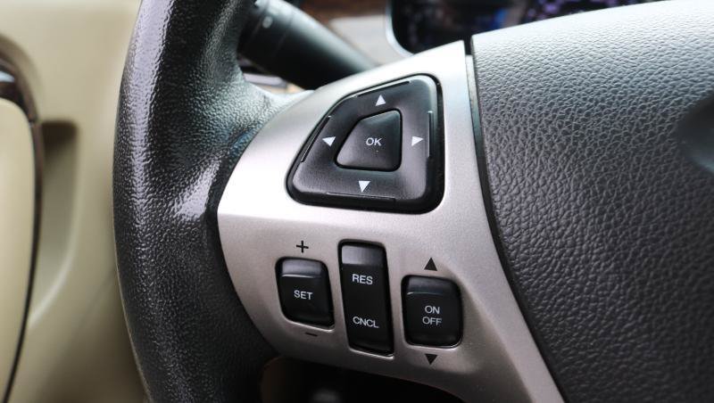 Used 2019 Ford Taurus Limited FWD image 8
