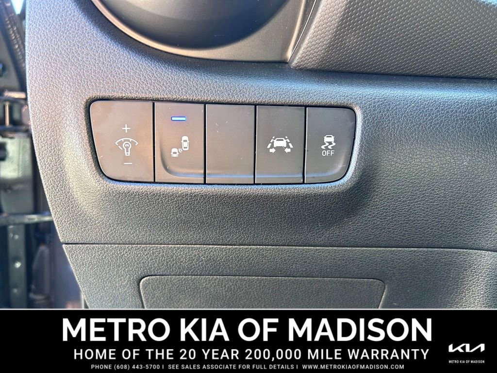Used 2020 Hyundai Kona SEL image 16