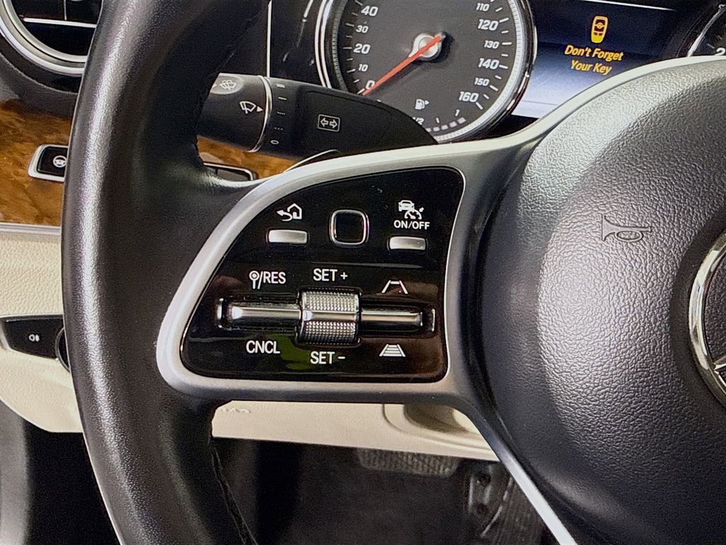 Used 2019 Mercedes-Benz E 300 4MATIC image 23