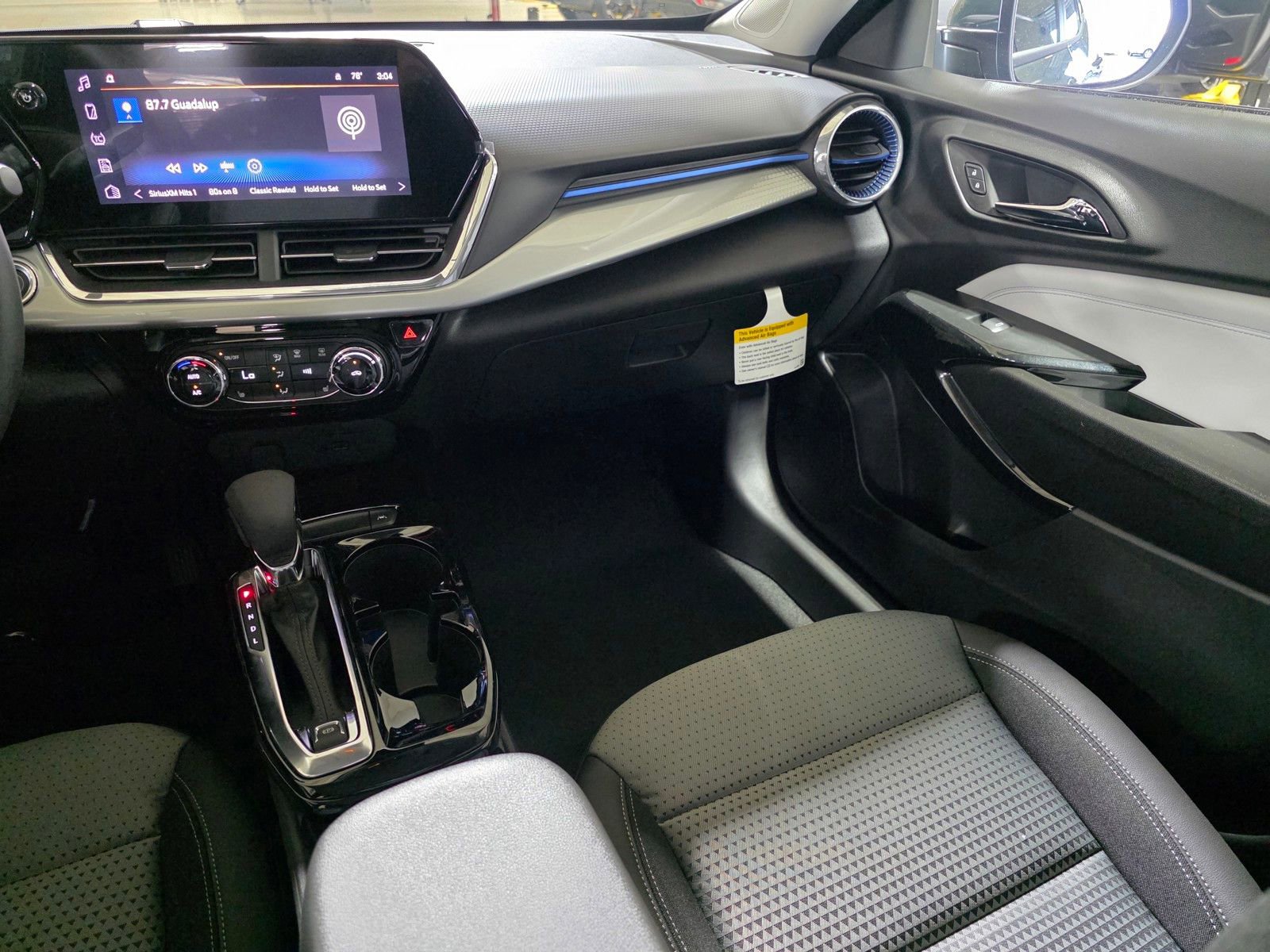 New 2026 Chevrolet Trax LT w/ Driver Confidence Package FWD image 17
