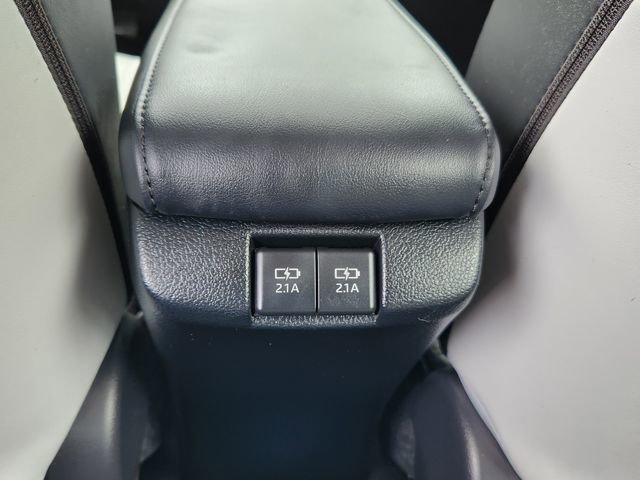 Used 2020 Toyota Prius XLE w/ Advanced Technology Package AWD/4WD image 23
