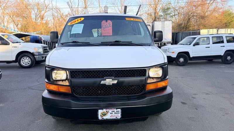 Used 2011 Chevrolet Express 2500 RWD image 6
