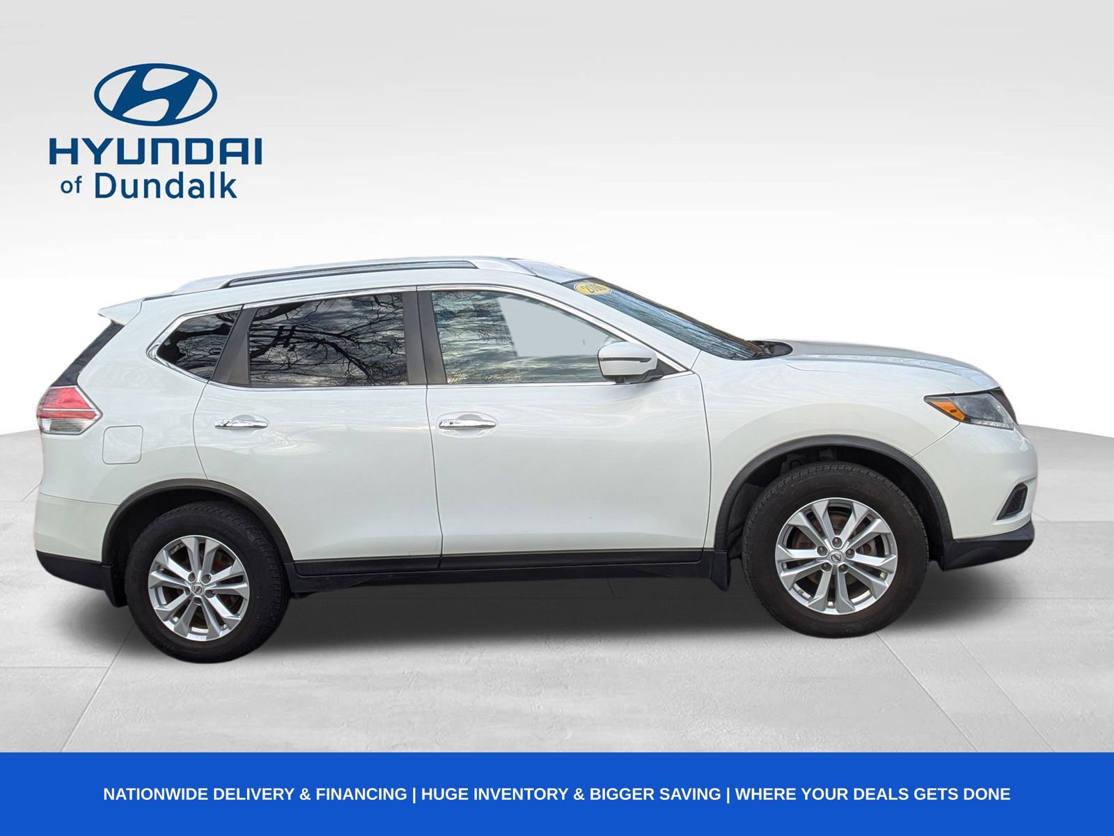 Used 2016 Nissan Rogue SV w/ SV Premium Package image 10