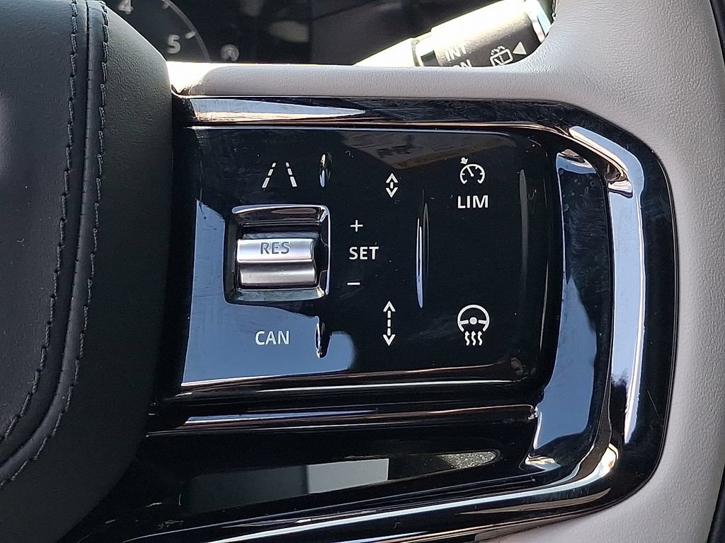Used 2026 Land Rover Range Rover Velar Dynamic SE AWD/4WD image 17
