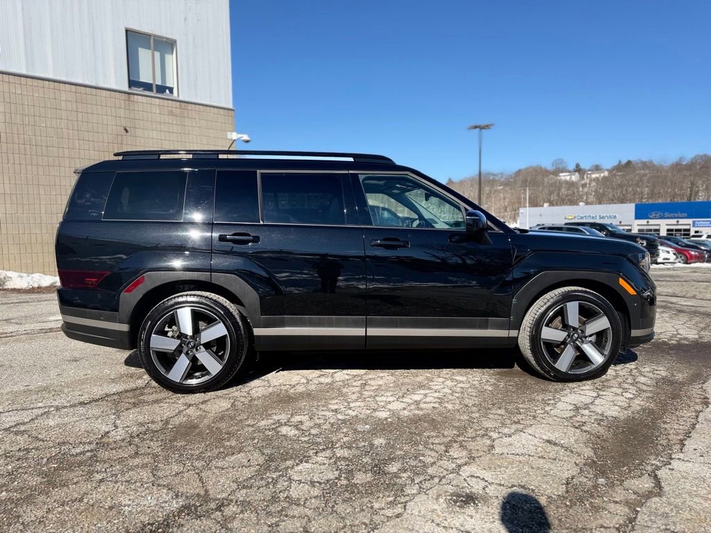 Used 2025 Hyundai Santa Fe Limited image 7