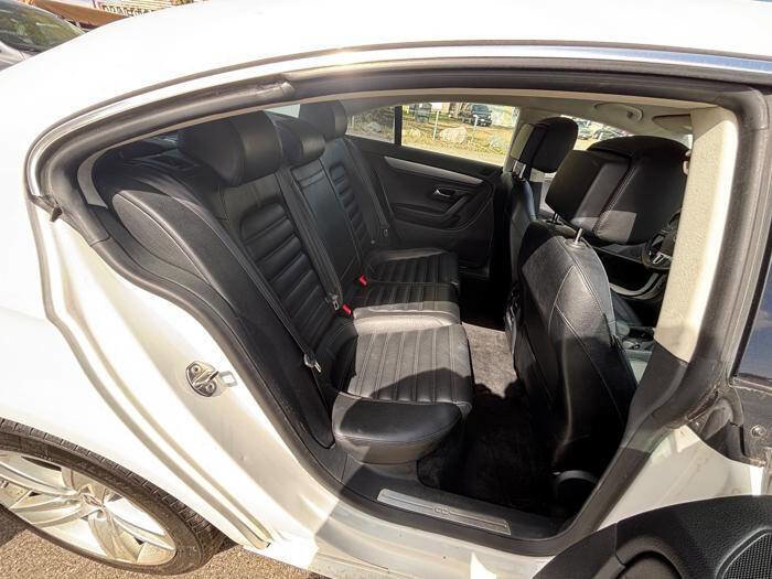 Used 2014 Volkswagen CC Sport FWD image 25