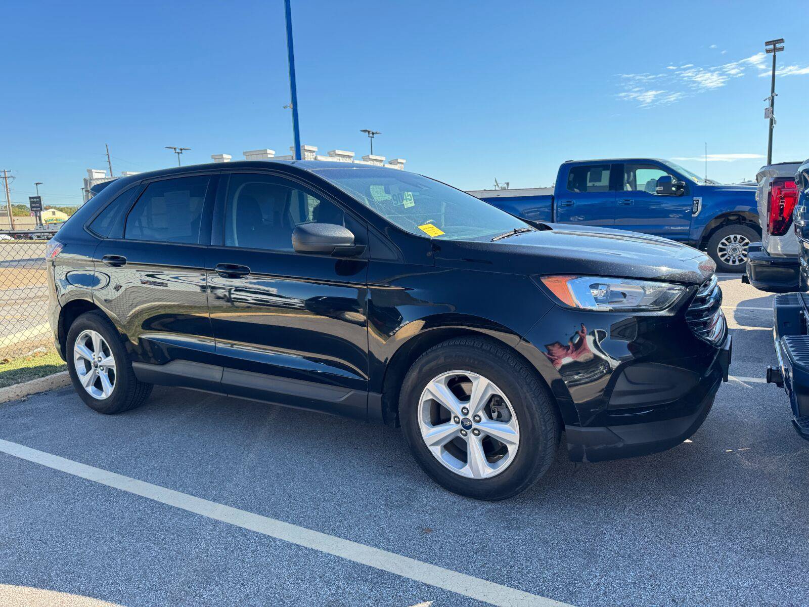 Used 2020 Ford Edge SE AWD/4WD image 2