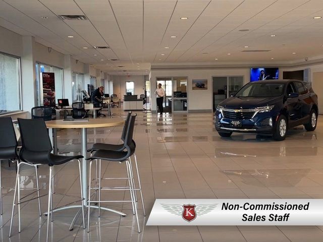 Used 2023 Chevrolet Silverado 1500 LT Trail Boss AWD/4WD image 32