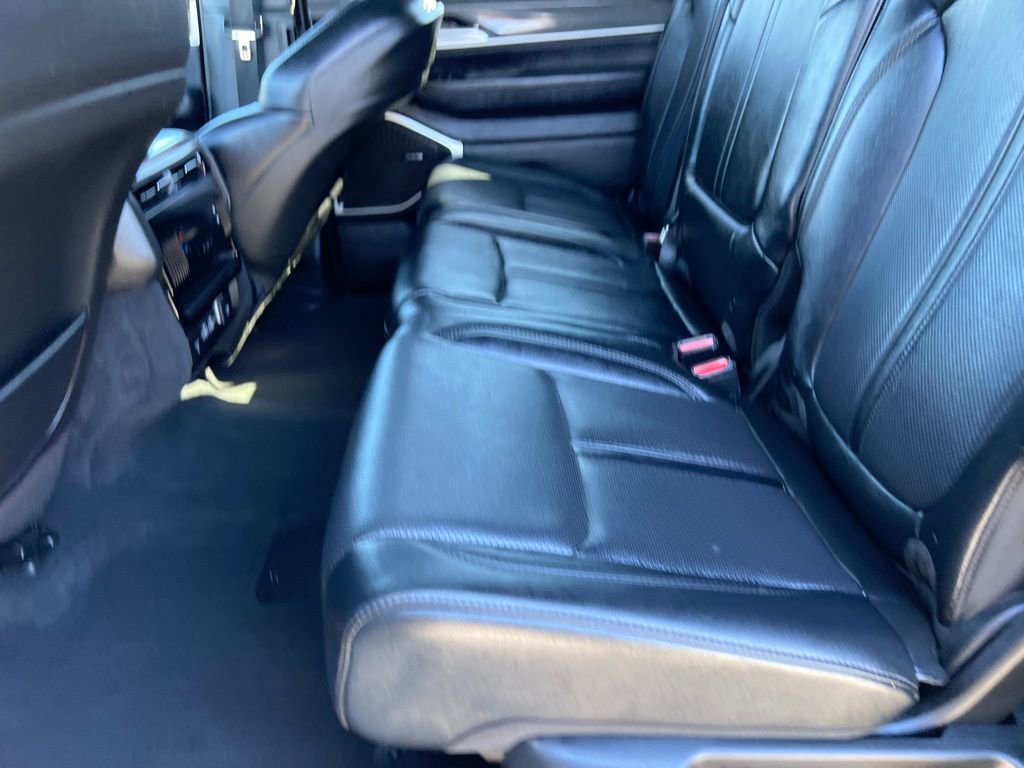 Used 2024 Jeep Wagoneer L Series II w/ Flexible Seating Group image 23