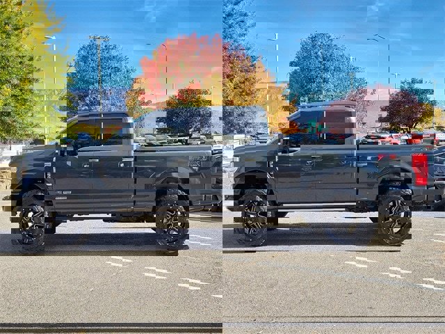 Used 2021 Ford F350 Platinum image 7