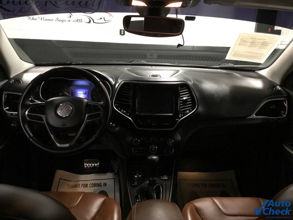 Used 2019 Jeep Cherokee Overland w/ Heavy Duty Protection Group image 27