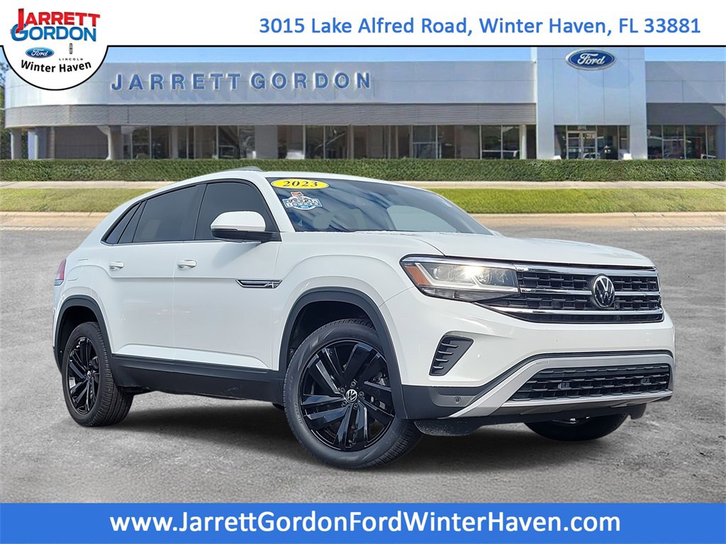 Used 2023 Volkswagen Atlas Cross Sport SE w/ Panoramic Sunroof Package image 1