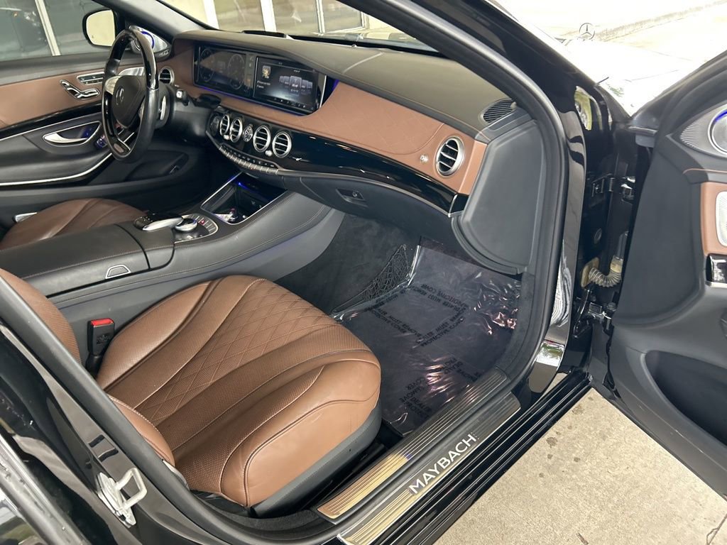 Used 2017 Mercedes-Benz Maybach S 550 4MATIC image 29