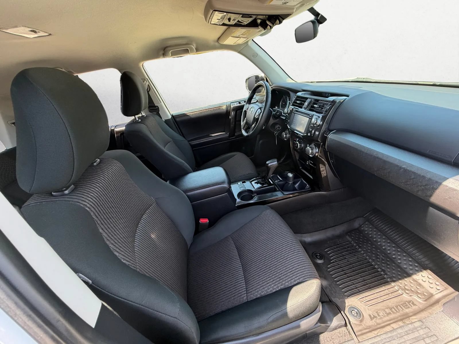 Used 2018 Toyota 4Runner TRD Off-Road AWD/4WD image 20