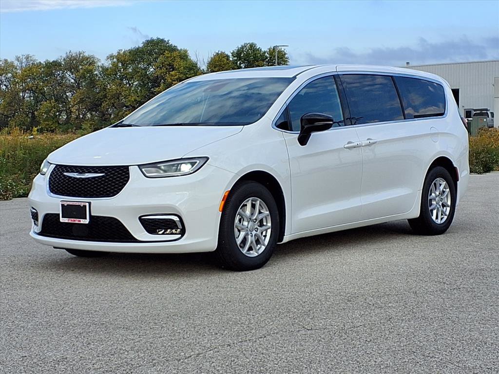 New 2026 Chrysler Pacifica Select image 30