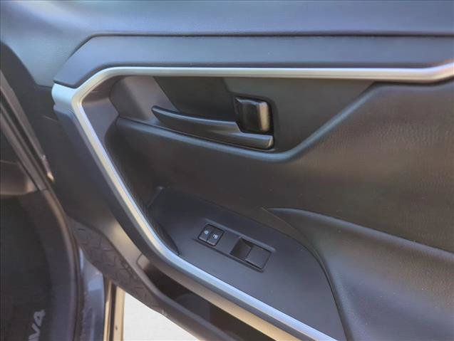 Certified 2021 Toyota RAV4 LE FWD image 28